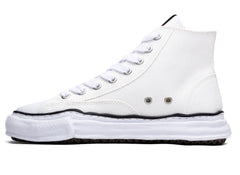 Maison Mihara Yasuhiro Peterson High in White
