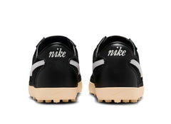 Women's Nike Astrograbber Textile in Black / White