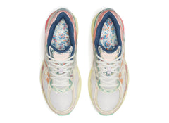 Saucony Progrid Omni 9 in Beige / Blue