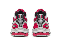 Saucony Progrid Triumph 4 in Red / Grey