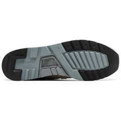 New Balance Men's Grey 997 Sneakers, U997GY