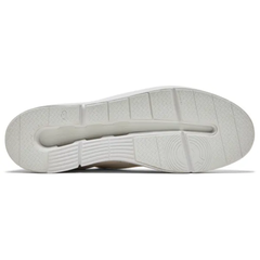 Mens ON White The Roger Advantage Sneakers, 3MD10640108