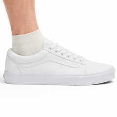 Vans Men's Triple White Old Skool Sneakers, VN000D3HW00