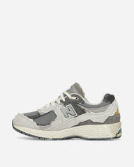 2002R Protection Pack Sneakers Rain Cloud / Magnet