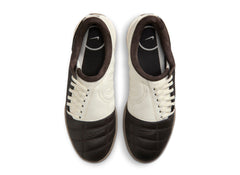 Women's Nike Total 90 in Soft Pearl / Velvet Brown